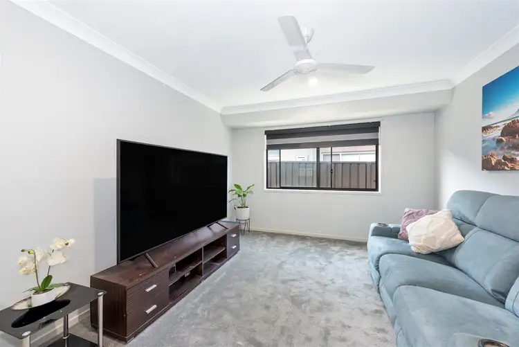 Fifth view of Homely house listing, 26 Bradman Drive, Woongarrah NSW 2259