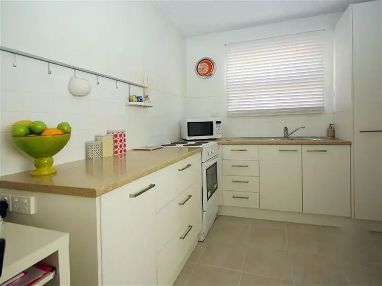 Third view of Homely apartment listing, 5/2 Carl Street, Woolloongabba QLD 4102