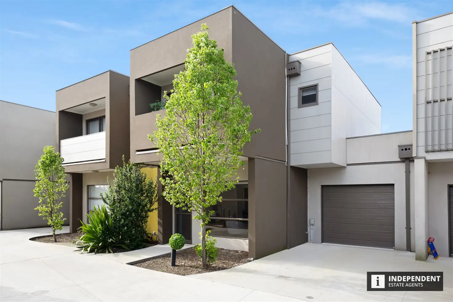 Main view of Homely house listing, 31 Zeta Circuit, Cranbourne North VIC 3977
