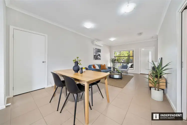 Fifth view of Homely house listing, 31 Zeta Circuit, Cranbourne North VIC 3977