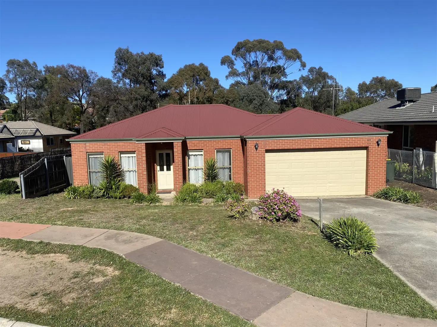 Main view of Homely house listing, 1/16 Peppertree Grove, Strathdale VIC 3550