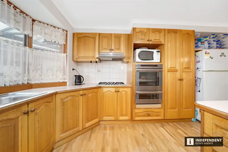 Fifth view of Homely house listing, 3 Alpha Close, Hampton Park VIC 3976