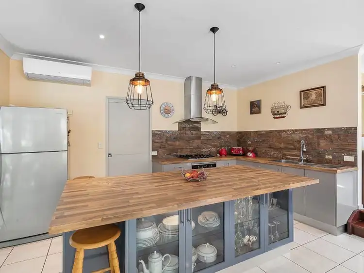 Second view of Homely house listing, 22 Erobin St, Coochiemudlo Island QLD 4184