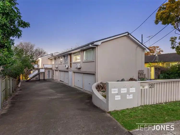 28 McLay Street, Coorparoo QLD 4151