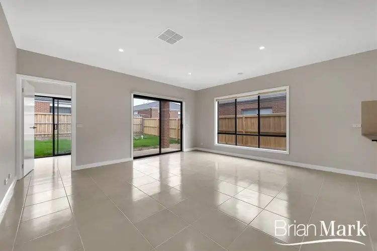 Fourth view of Homely house listing, 15 Dawley Circuit, Werribee VIC 3030