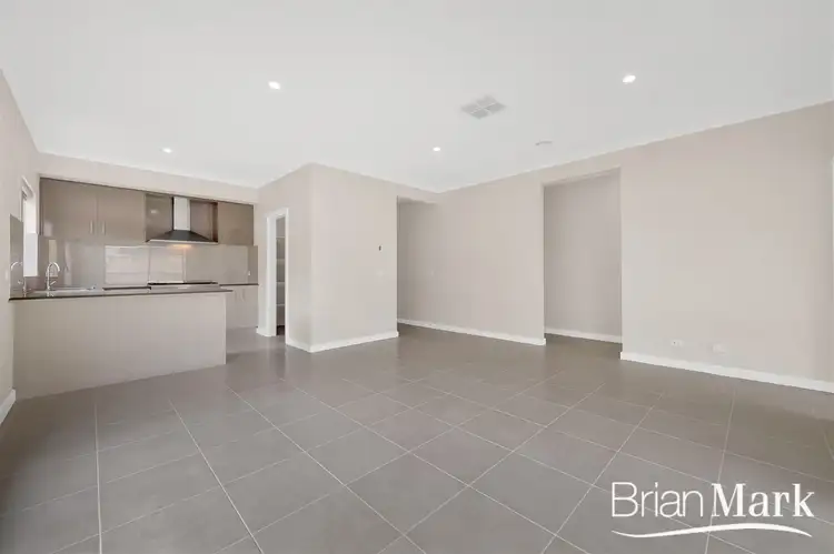 Fifth view of Homely house listing, 15 Dawley Circuit, Werribee VIC 3030