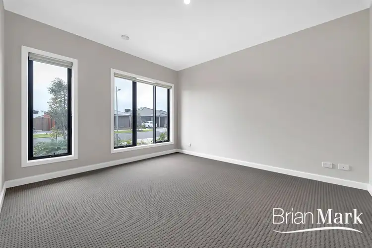 Sixth view of Homely house listing, 15 Dawley Circuit, Werribee VIC 3030