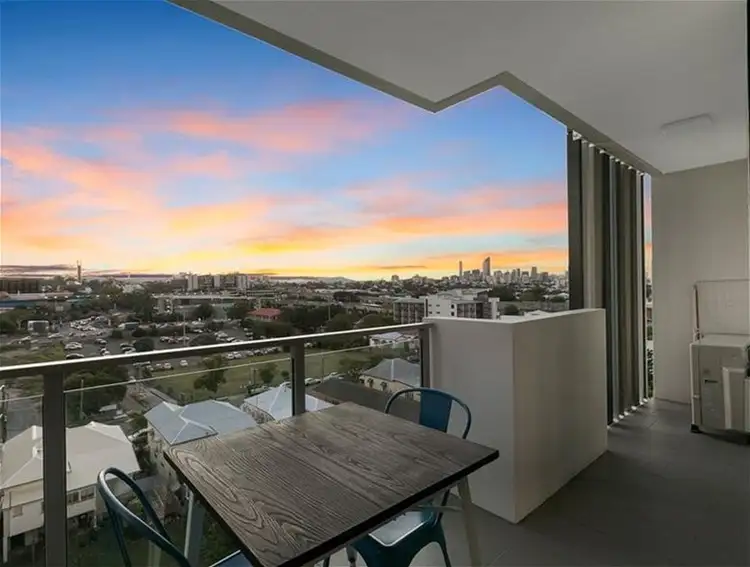 48/17 Carl Street, Woolloongabba QLD 4102