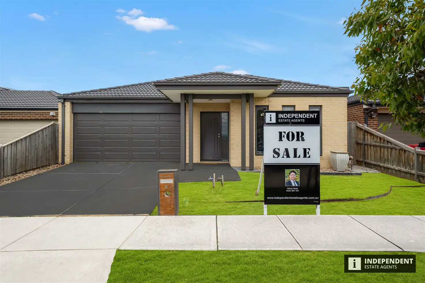 Main view of Homely house listing, 8 Pipers Place, Clyde North VIC 3978