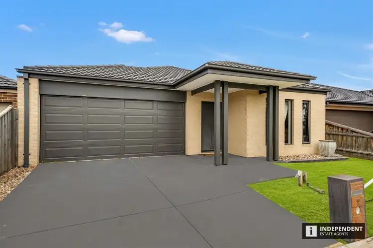 Second view of Homely house listing, 8 Pipers Place, Clyde North VIC 3978