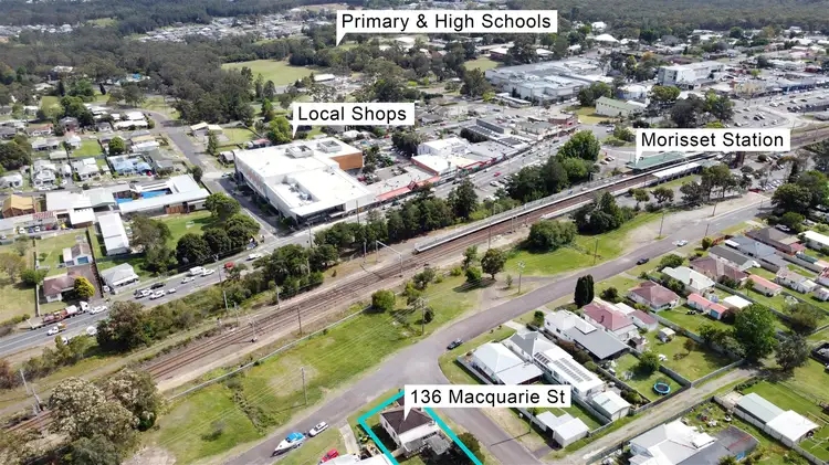 136 Macquarie Street, Morisset NSW 2264