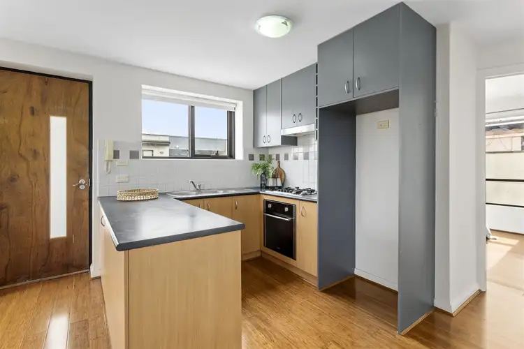 Fifth view of Homely apartment listing, 11/1 Kaye Court, Coburg VIC 3058