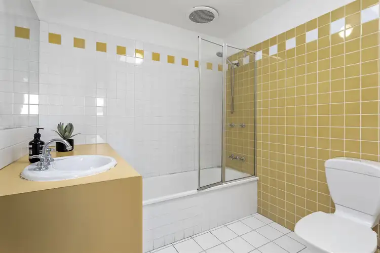 Sixth view of Homely apartment listing, 11/1 Kaye Court, Coburg VIC 3058