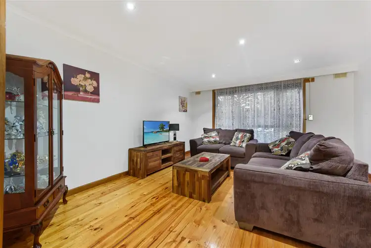 Second view of Homely house listing, 5 Bella Court, St Albans VIC 3021