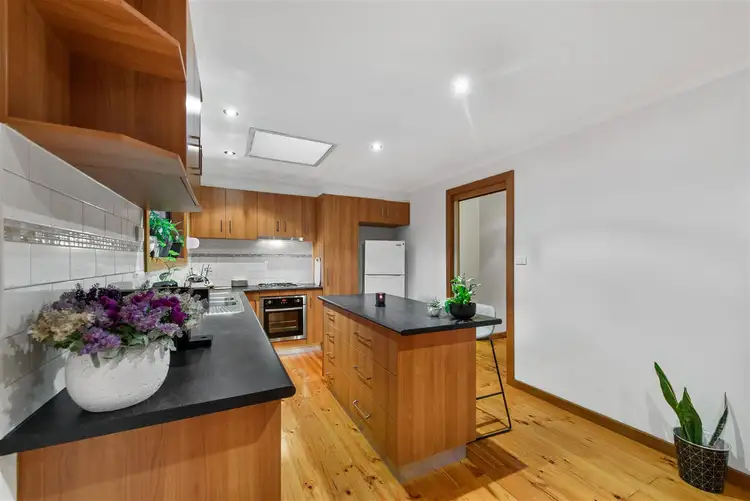 Fifth view of Homely house listing, 5 Bella Court, St Albans VIC 3021