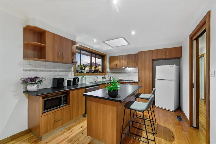Sixth view of Homely house listing, 5 Bella Court, St Albans VIC 3021