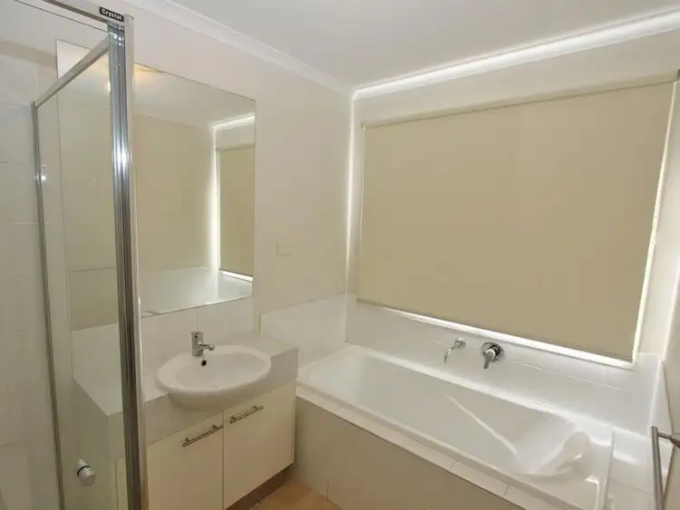 Fifth view of Homely house listing, 32 Merribah Way, Truganina VIC 3029