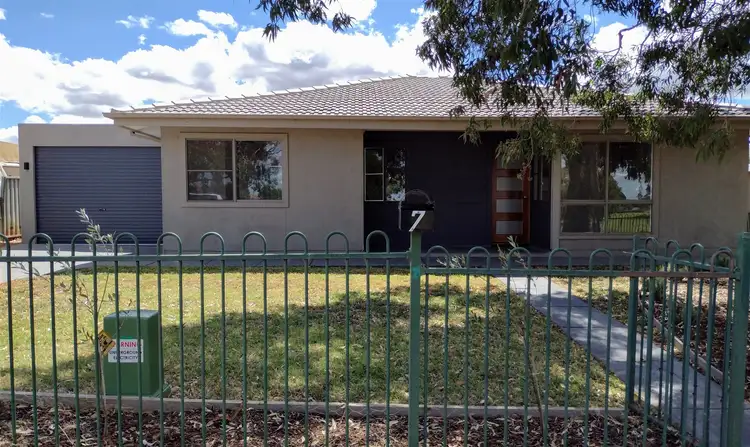 Second view of Homely house listing, 7 Spears Drive, Dubbo NSW 2830