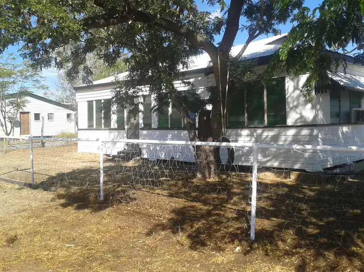 68 Stansfield Street, Hughenden QLD 4821