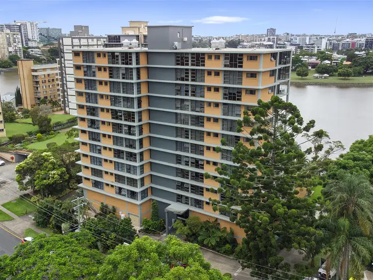 8/72 SANDFORD STREET, St Lucia QLD 4067