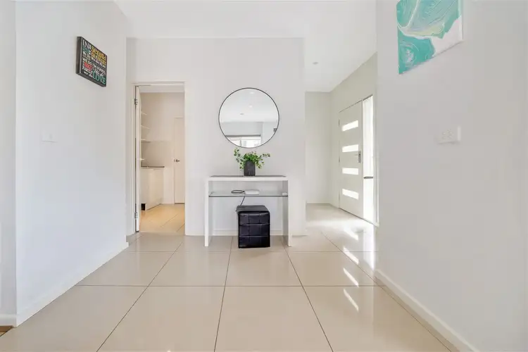 Second view of Homely townhouse listing, 1A Redgdon Av, Frankston VIC 3199