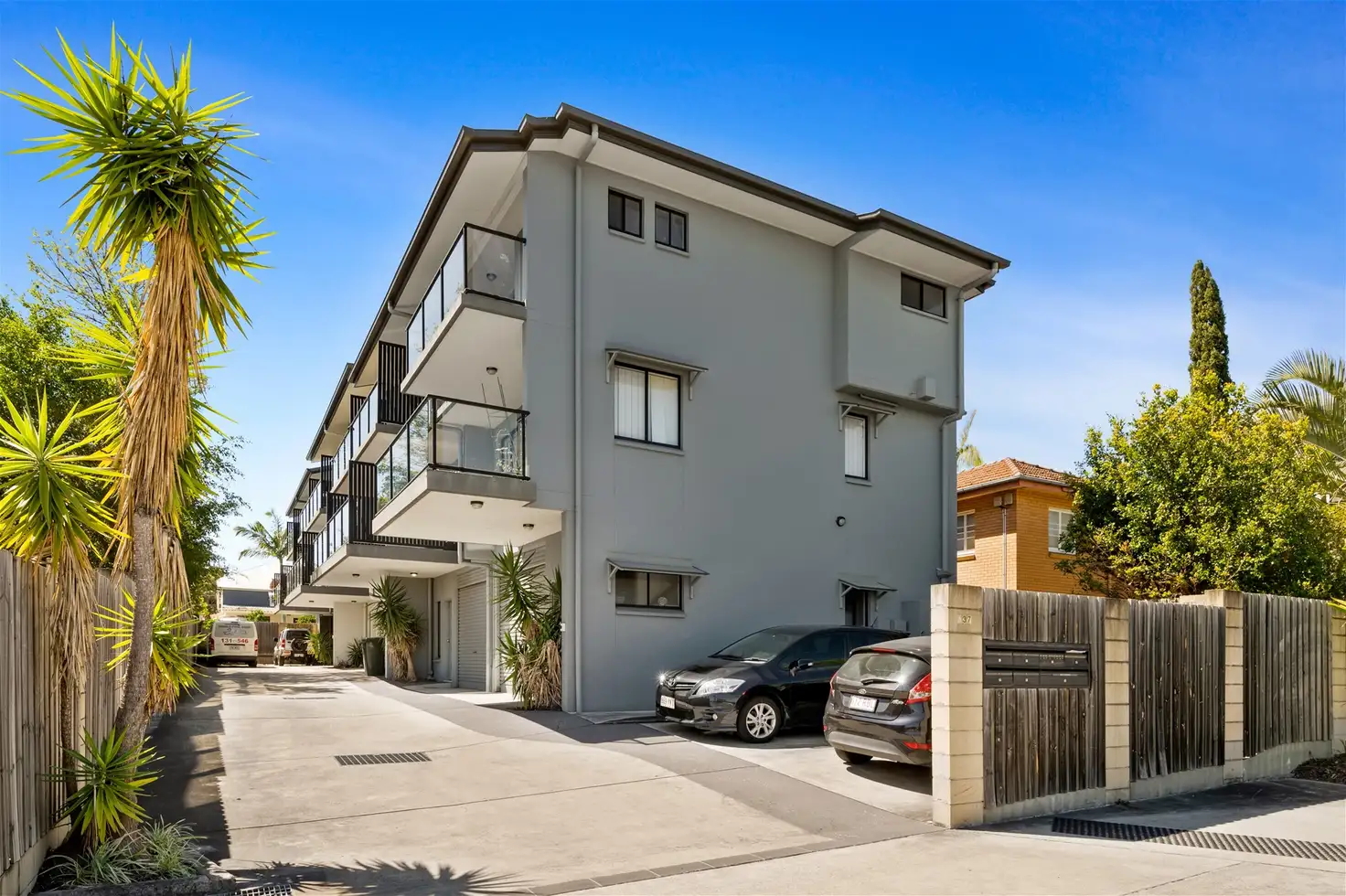 Main view of Homely townhouse listing, 2/237 Gympie Road, Kedron QLD 4031