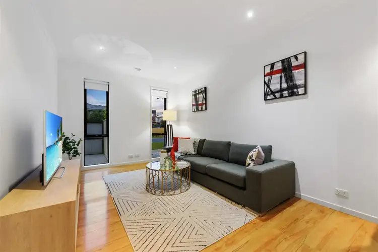 Fourth view of Homely house listing, 2 Murchison Place, Caroline Springs VIC 3023