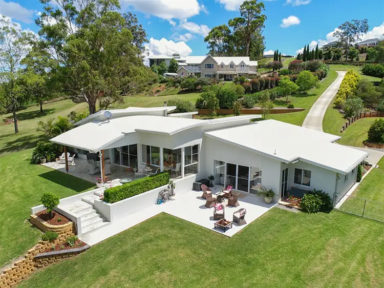 25 Bogong Court, Cabarlah QLD 4352