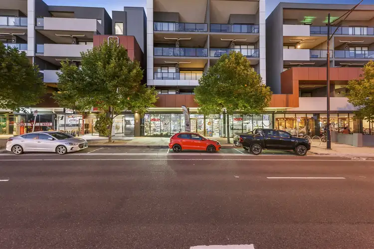 110/9 Commercial Road, Caroline Springs VIC 3023