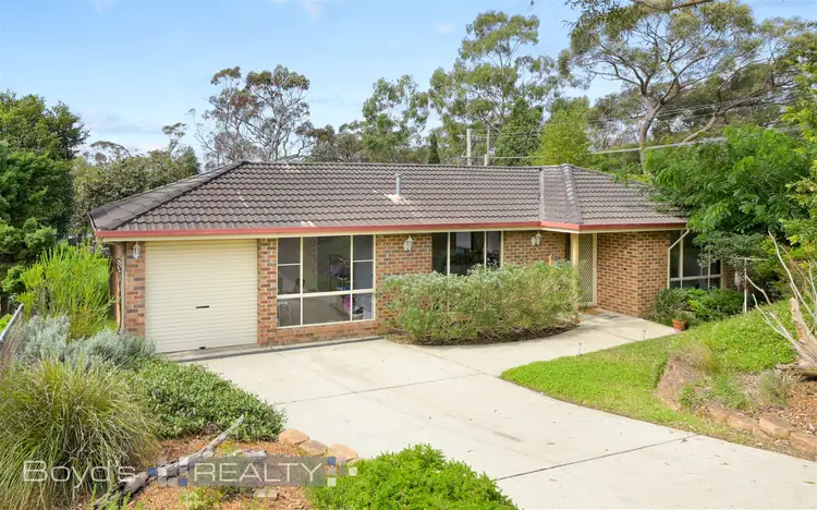1 Woodland Avenue, Hazelbrook NSW 2779