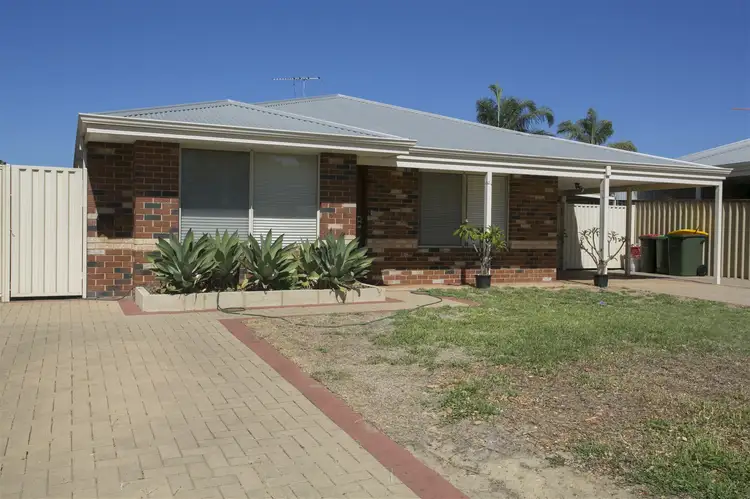 15 Mangrove Circuit, Banksia Grove WA 6031