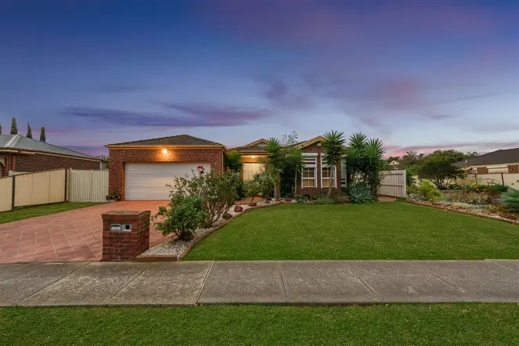 5 Wattle Valley Drive, Hillside VIC 3037