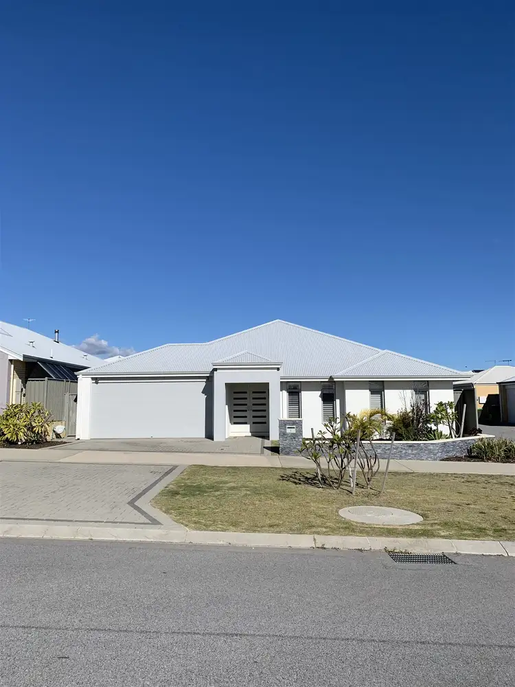 4 Apricot Road, Eglinton WA 6034