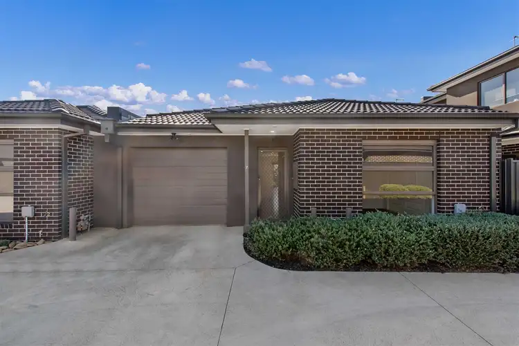 7/3 Stratheden Court, Sydenham VIC 3037