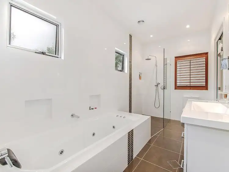 Sixth view of Homely house listing, 26 Seafarer Court, Castaways Beach QLD 4567