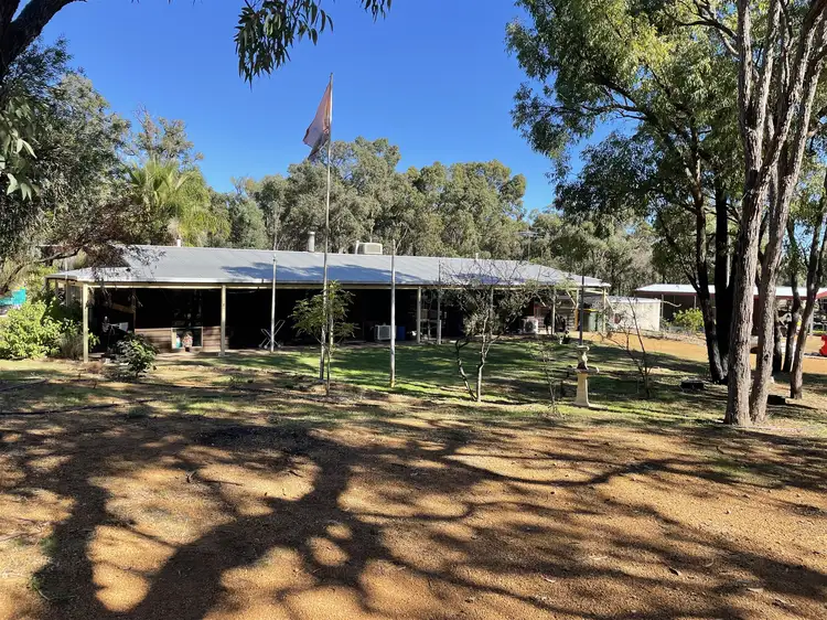 24 Hargraves Crescent, Gidgegannup WA 6083