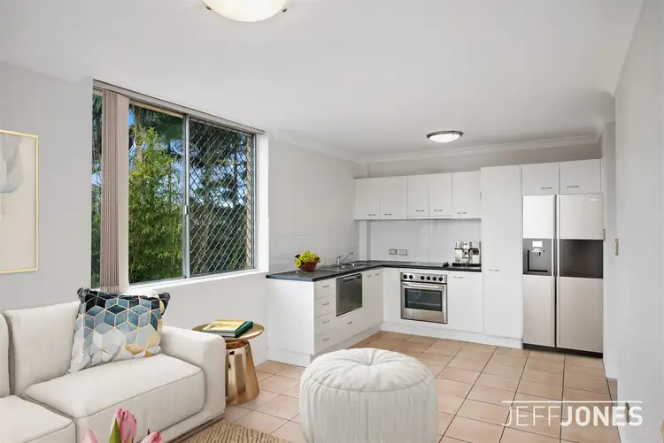 6/29 Lilly Street, Greenslopes QLD 4120