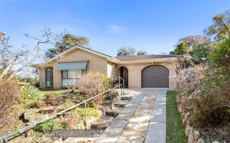 17 Lochinvar St, Winmalee NSW 2777