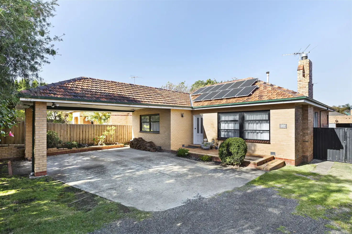 Main view of Homely house listing, 584 Centre Road, Bentleigh VIC 3204