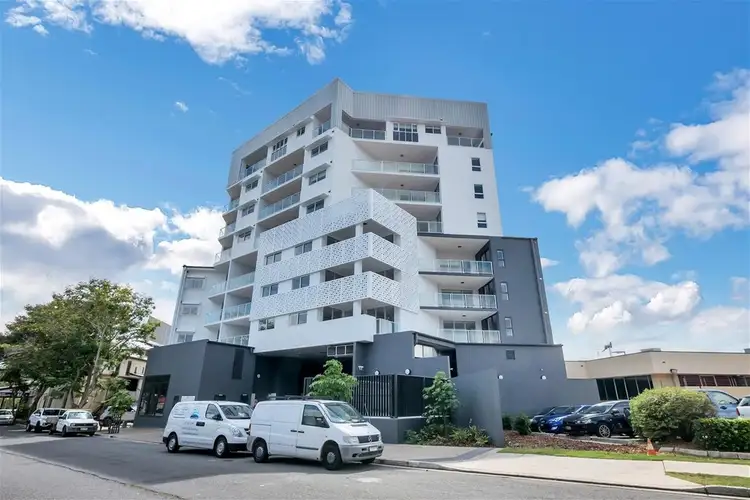 309/283 Logan  Rd, Greenslopes QLD 4120