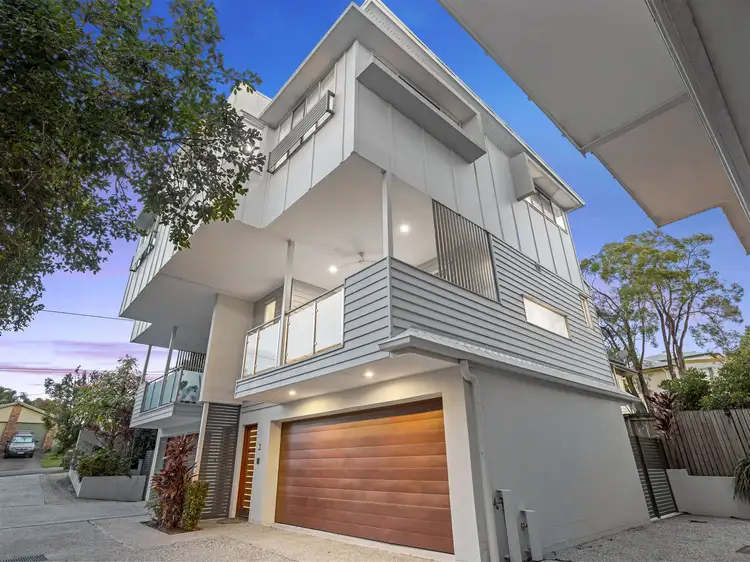 Main view of Homely townhouse listing, 2/25 Pockley St, Morningside QLD 4170