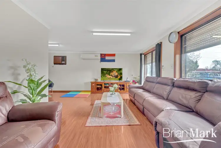 Second view of Homely house listing, 7 Wallara Road, Werribee VIC 3030
