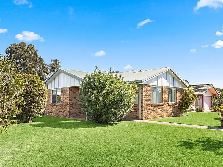 79 Ladbroke Crescent, Urangan QLD 4655