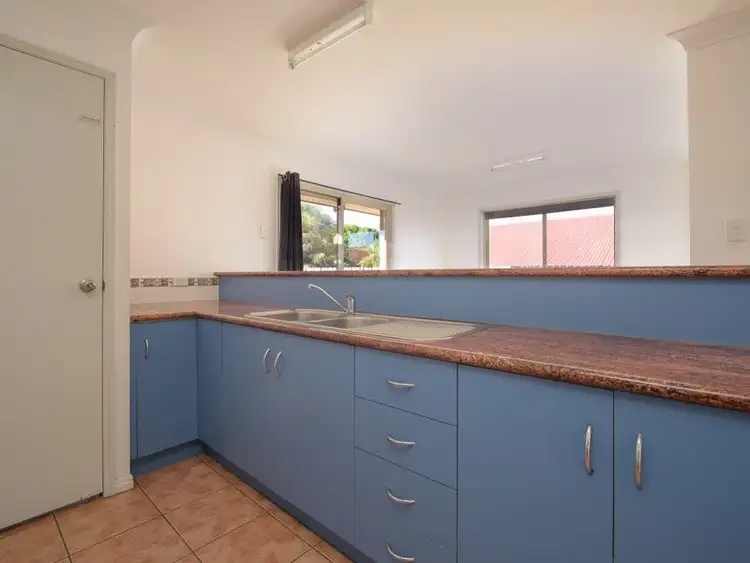 Fifth view of Homely house listing, 2 Craigmoor Court, New Auckland QLD 4680