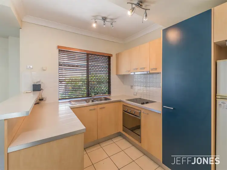Fourth view of Homely townhouse listing, 2/25 Yeronga Street, Yeronga QLD 4104
