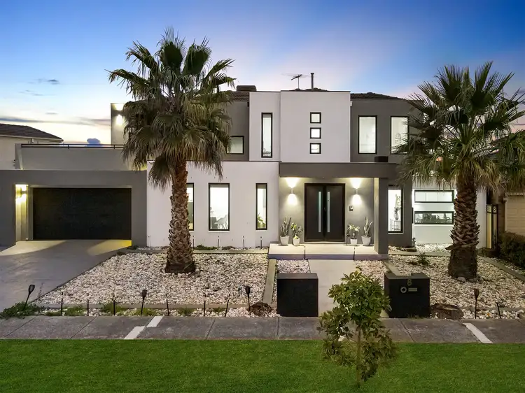 8 Speargrass Drive, Hillside VIC 3037
