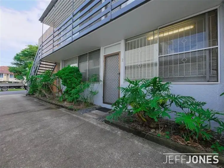 2/86 Rialto Street, Greenslopes QLD 4120