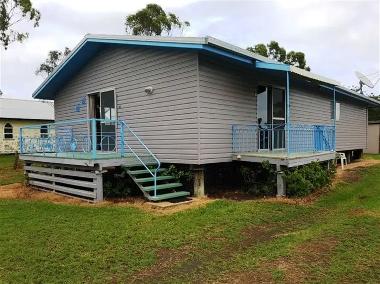 30 Delacy Street, Kaimkillenbun QLD 4406