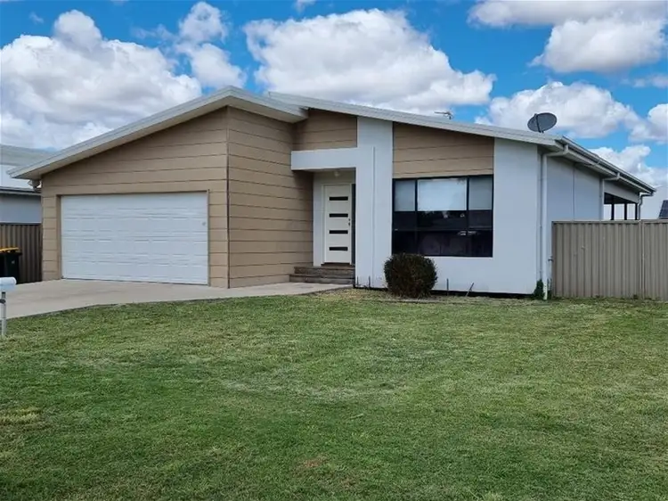 60 Wyley Street, Dalby QLD 4405