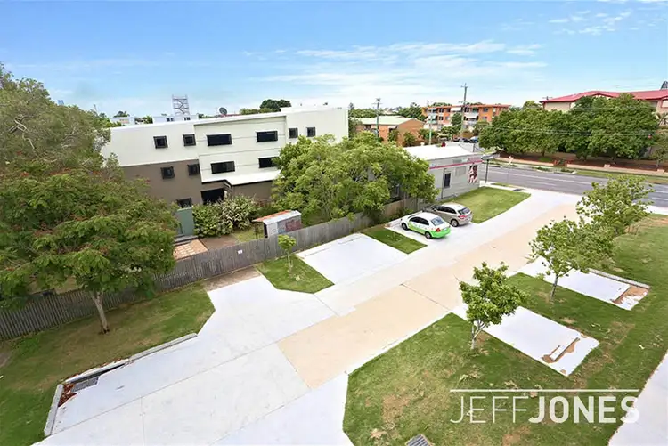3/143 Cavendish Road, Coorparoo QLD 4151